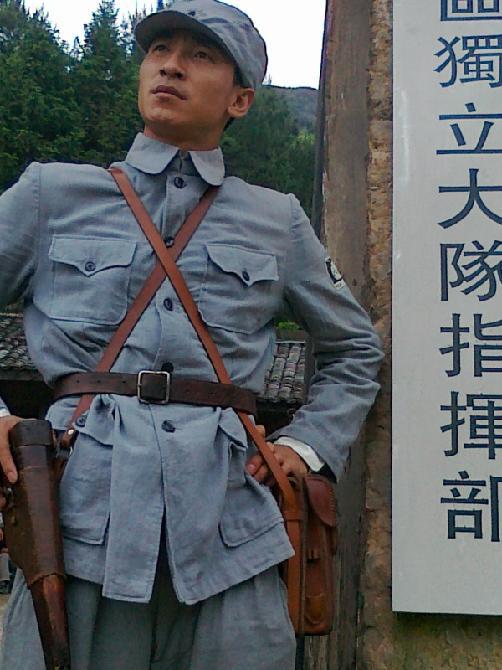 小演员讽李雪健片酬高?他7年前还在演死尸,演