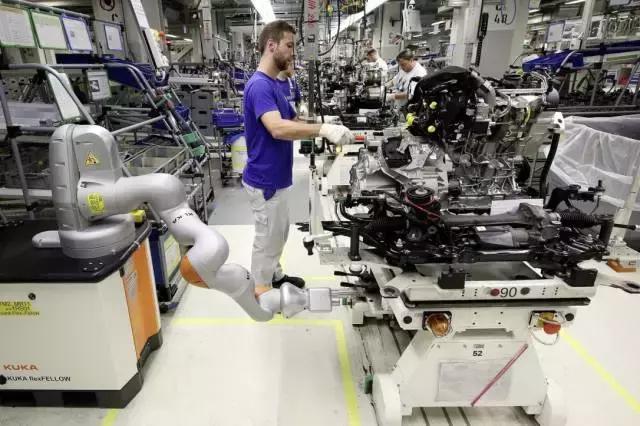 探访大众汽车集团欧洲工厂：工业4.0时代的数字化转型