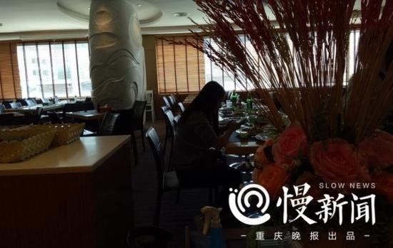 点击查看大图 中国导游在泰被大象踩死 园方称游客喧哗致大象发疯