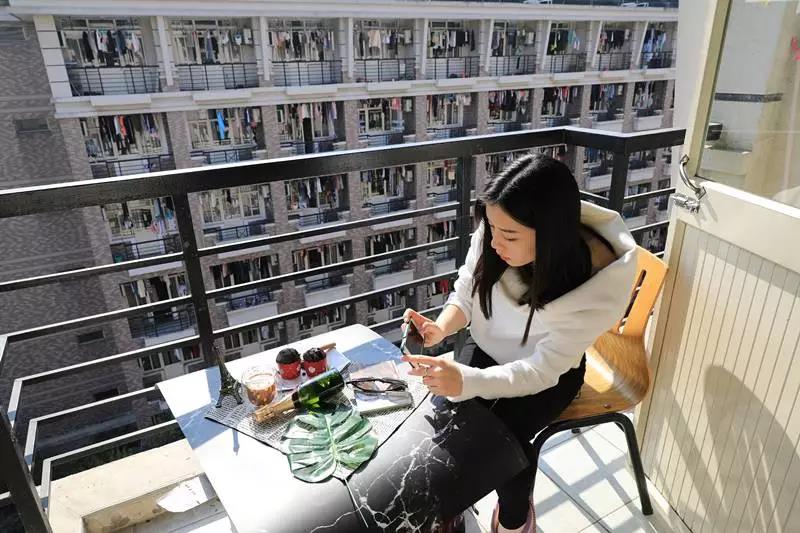 点击查看大图 杭州97年女生曝照骗内幕:精致女孩这样炼成