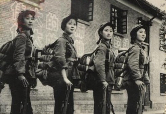 从《芳华》谈70年代部队文工团