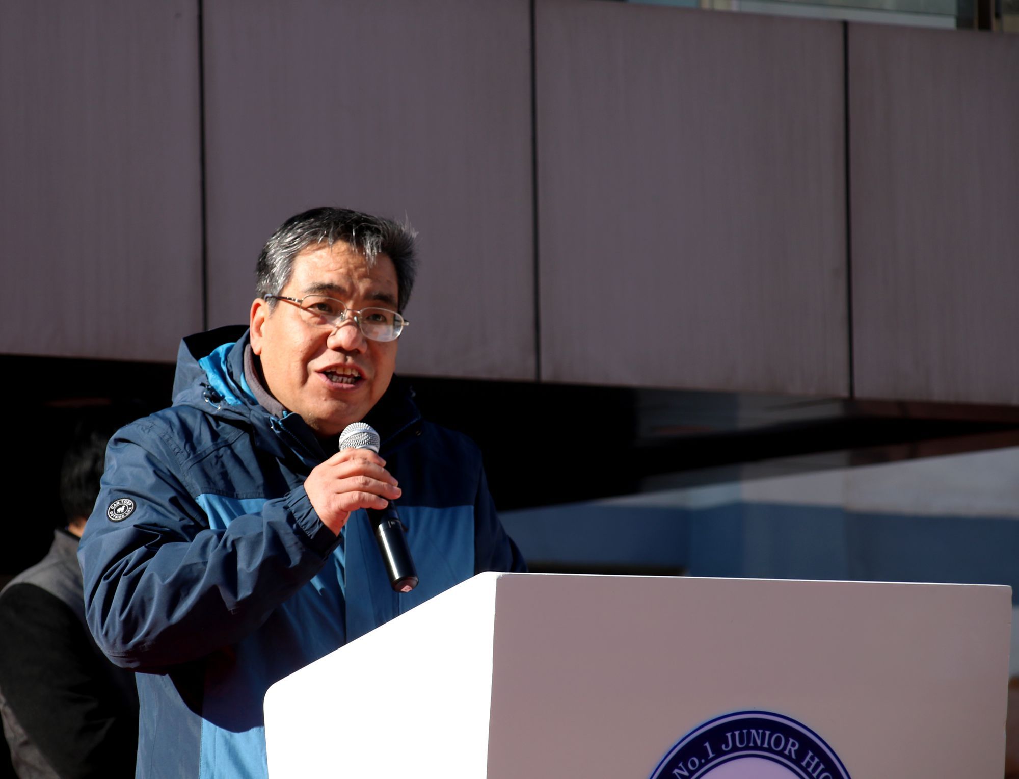 商丘市第一中学新团员入团宣誓仪式侧记