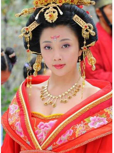 即时 正文陈凯歌执导的《妖猫传》全国热映,戏中"杨玉环"的扮演者