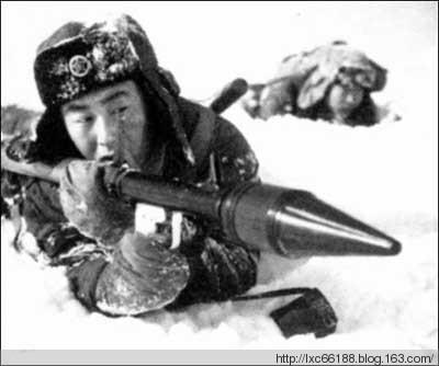 回顾历史:珍宝岛自卫反击战中珍贵图片，最后一张最感人