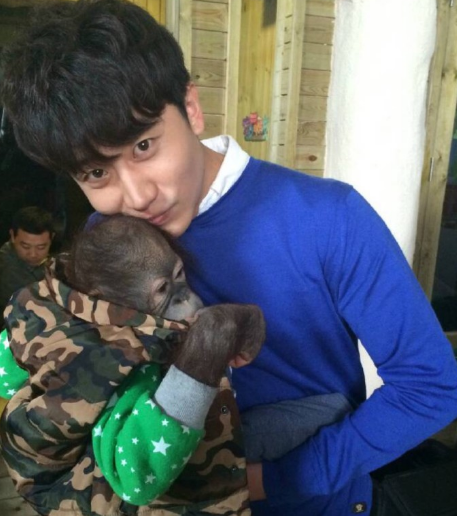 摸腿揩油风波后,杨幂黄轩合作拍摄《致命邂逅