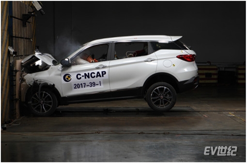 汉腾X5获C-NCAP五星安全认证 实力品质树新