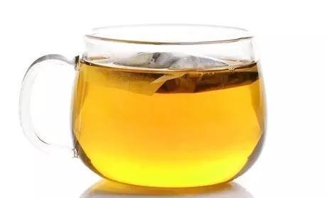 排尿很黄,异味很大,暗示身体得了什么病?