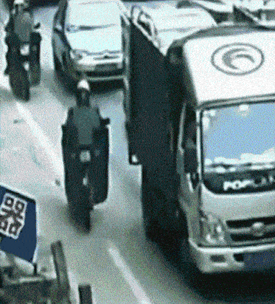 惊心动魄三十秒：随意开门惹上人命官司 