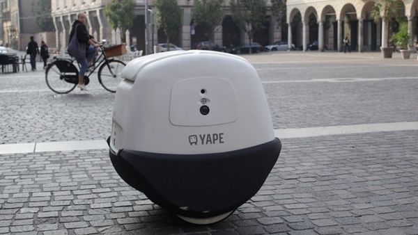 自主送货机器人YAPE已完成第一阶段道路测试