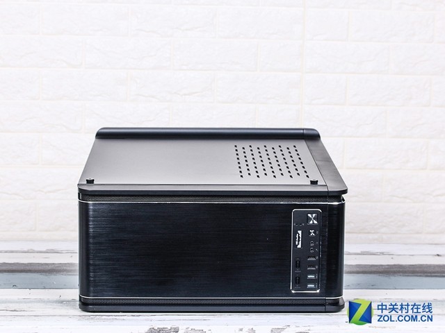 爱国者新月铝箱评测:用品质征服玩家