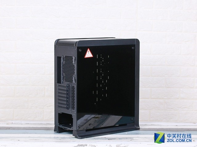 爱国者新月铝箱评测:用品质征服玩家