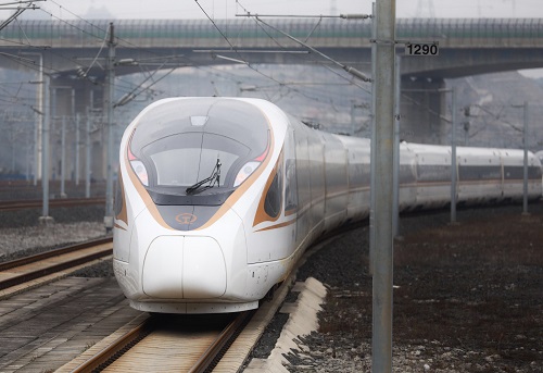 外媒关注“复兴号”高铁：中国新超级火车已有海外买家