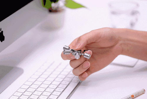 一个比抖腿,转笔更 6 的解压方式