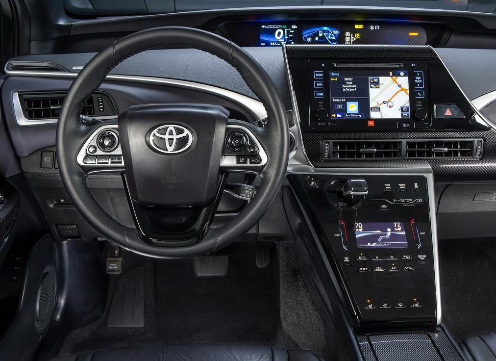 丰田这台车像丑八怪,但却被外国人疯抢了