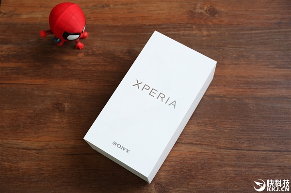 索尼XA2 Ultra真机谍照曝光：黑边感人、后指纹