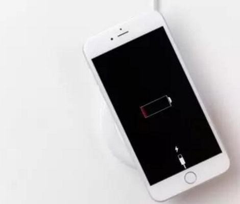 苹果修订电池更换政策：不需要进行额外的电池状况检测