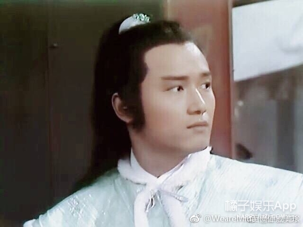 还记得黄日华版《射雕英雄传》里的杨康吗?他现在长这样