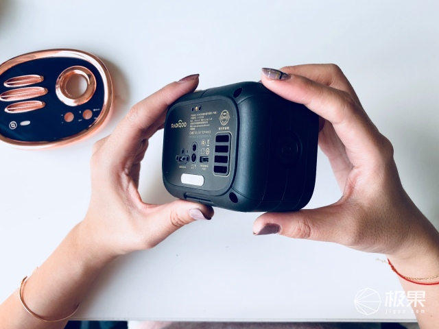 猫王（Catking）米字旗收音机