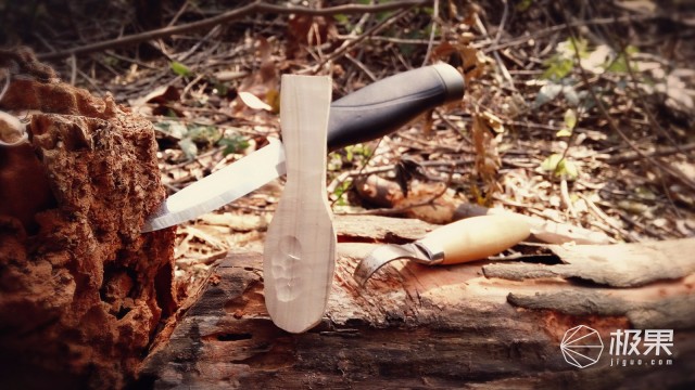 “瑞典国刀”莫拉125周年纪念版,锋利耐操剔骨劈柴都不是事儿 “瑞典国刀”莫拉125周年纪念版,锋利耐操剔骨劈柴都不是事儿