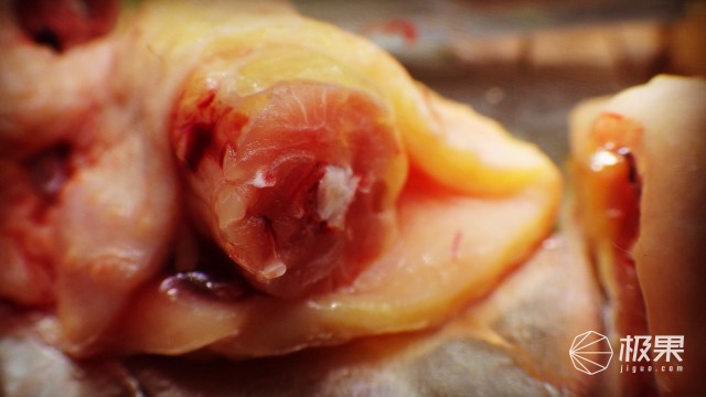 “瑞典国刀”莫拉125周年纪念版,锋利耐操剔骨劈柴都不是事儿 “瑞典国刀”莫拉125周年纪念版,锋利耐操剔骨劈柴都不是事儿