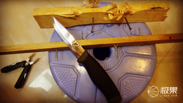 “瑞典国刀”莫拉125周年纪念版,锋利耐操剔骨劈柴都不是事儿 “瑞典国刀”莫拉125周年纪念版,锋利耐操剔骨劈柴都不是事儿