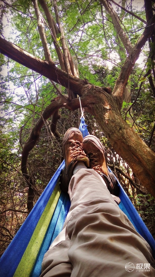 “瑞典国刀”莫拉125周年纪念版,锋利耐操剔骨劈柴都不是事儿 “瑞典国刀”莫拉125周年纪念版,锋利耐操剔骨劈柴都不是事儿