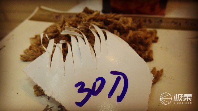 “瑞典国刀”莫拉125周年纪念版,锋利耐操剔骨劈柴都不是事儿 “瑞典国刀”莫拉125周年纪念版,锋利耐操剔骨劈柴都不是事儿