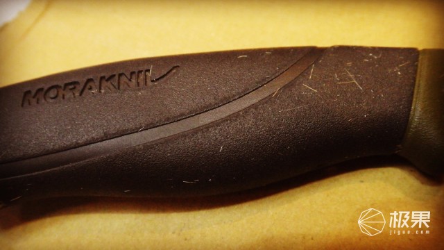 “瑞典国刀”莫拉125周年纪念版,锋利耐操剔骨劈柴都不是事儿 “瑞典国刀”莫拉125周年纪念版,锋利耐操剔骨劈柴都不是事儿