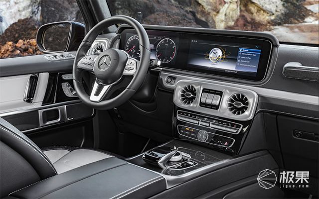 史上最硬奔驰来了!新内饰像科幻片,全球男人都渴望被它榨干 史上最硬奔驰来了!新内饰像科幻片,全球男人都渴望被它榨干
