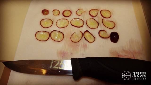 “瑞典国刀”莫拉125周年纪念版,锋利耐操剔骨劈柴都不是事儿 “瑞典国刀”莫拉125周年纪念版,锋利耐操剔骨劈柴都不是事儿