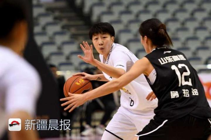新疆女篮战胜山东升至第二,展淑萍:常规赛排名
