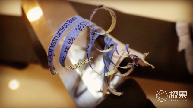 “瑞典国刀”莫拉125周年纪念版,锋利耐操剔骨劈柴都不是事儿 “瑞典国刀”莫拉125周年纪念版,锋利耐操剔骨劈柴都不是事儿