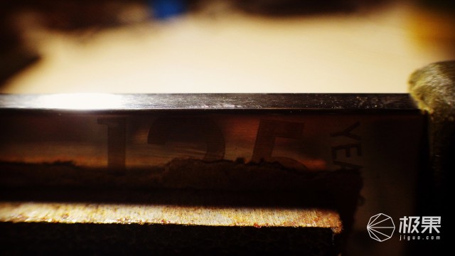 “瑞典国刀”莫拉125周年纪念版,锋利耐操剔骨劈柴都不是事儿 “瑞典国刀”莫拉125周年纪念版,锋利耐操剔骨劈柴都不是事儿