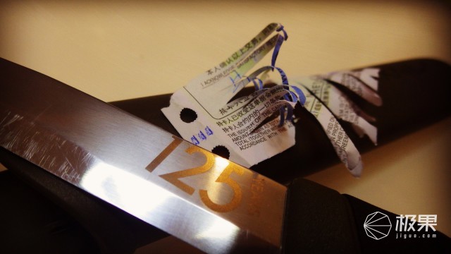 “瑞典国刀”莫拉125周年纪念版,锋利耐操剔骨劈柴都不是事儿 “瑞典国刀”莫拉125周年纪念版,锋利耐操剔骨劈柴都不是事儿