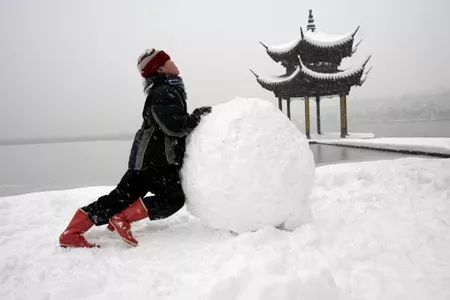 2018年全国各地都在下雪,上海为何不下雪?