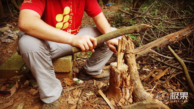 “瑞典国刀”莫拉125周年纪念版,锋利耐操剔骨劈柴都不是事儿 “瑞典国刀”莫拉125周年纪念版,锋利耐操剔骨劈柴都不是事儿
