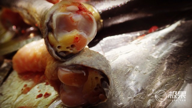 “瑞典国刀”莫拉125周年纪念版,锋利耐操剔骨劈柴都不是事儿 “瑞典国刀”莫拉125周年纪念版,锋利耐操剔骨劈柴都不是事儿