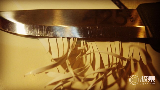 “瑞典国刀”莫拉125周年纪念版,锋利耐操剔骨劈柴都不是事儿 “瑞典国刀”莫拉125周年纪念版,锋利耐操剔骨劈柴都不是事儿