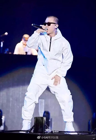 Gai求婚成功,同是《中国有嘻哈》冠军,差距真