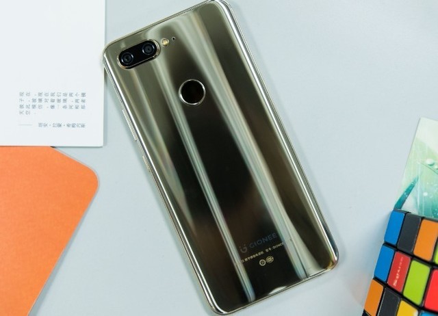 全面屏四摄安全续航 2017金立用实力说话(审核) 