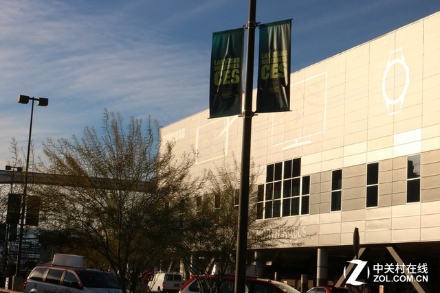 CES2018：大品牌场外斗法 