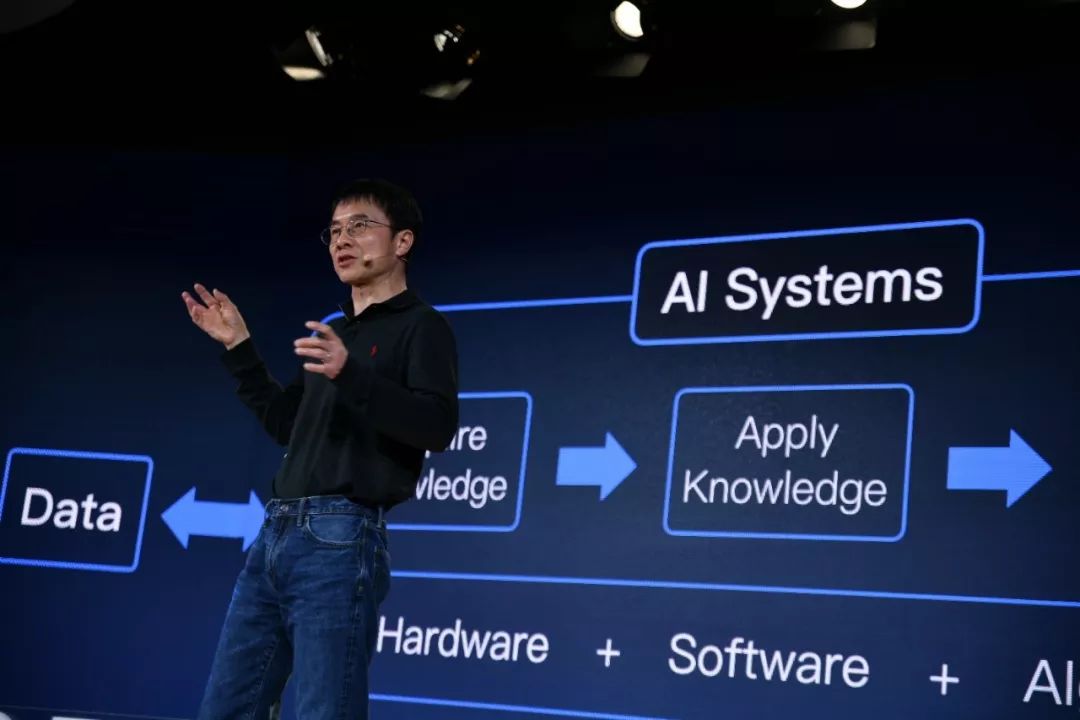 业界 | 情绪激动的陆奇在CES发布阿波罗2.0,带