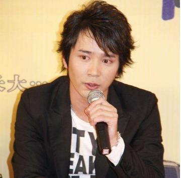 10年前张杰第四他第八,今张杰升级当爹,他却因