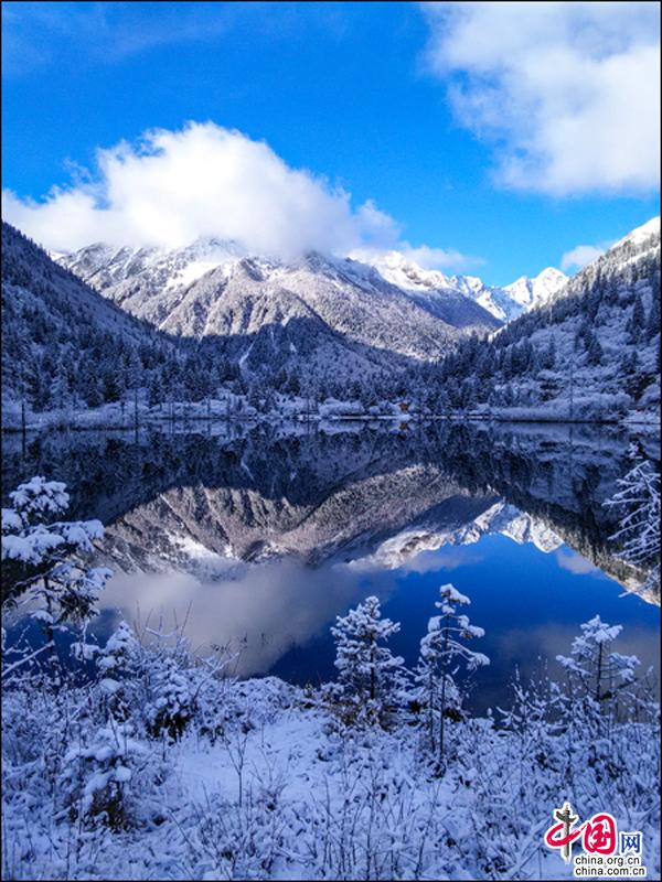 我国首部羌族红色题材院线电影取景达古冰山