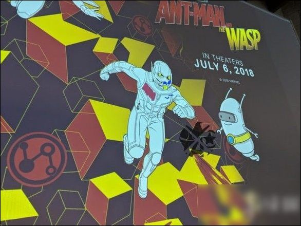 《蚁人2》最新海报曝光 可爱时空机器人将助阵主角