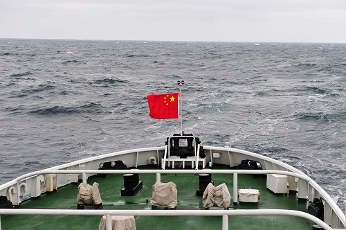 日本炒作中国潜艇首航钓岛海域 中国国防部：日方颠倒黑白