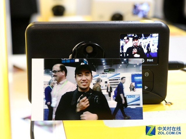 拍立得底扫仪齐亮 柯达亮相CES2018 