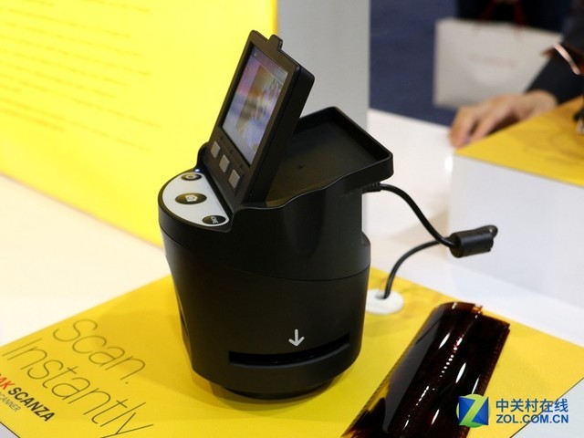 拍立得底扫仪齐亮 柯达亮相CES2018 