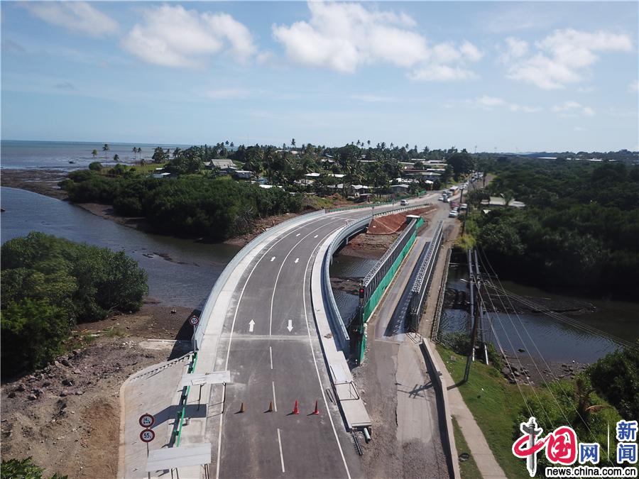 中国政府援斐济斯丁森桥和瓦图瓦卡桥顺利通车