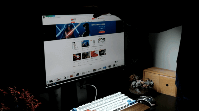 明基（BenQ）ScreenBar智能阅读屏幕挂灯